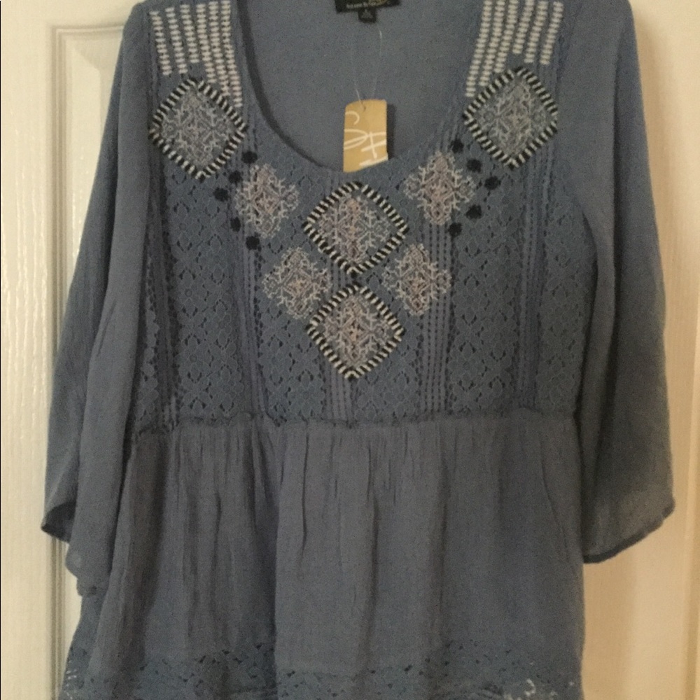 NWT Embroidered top